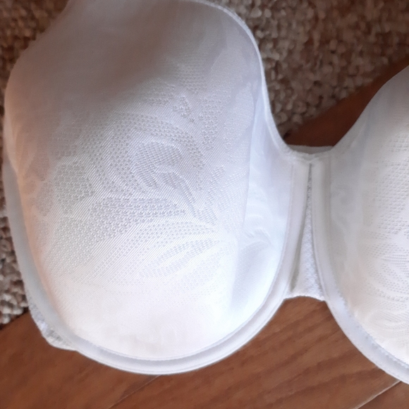 Wacoal Full Figure Underwire Bra size 34H - Picture 8 of 16